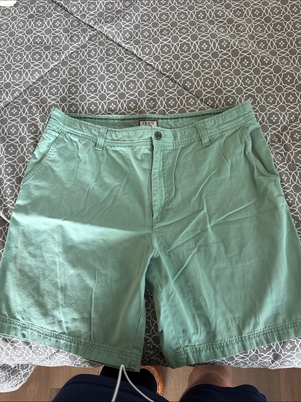 Izod Men's Light Mint Green Flat Front Shorts